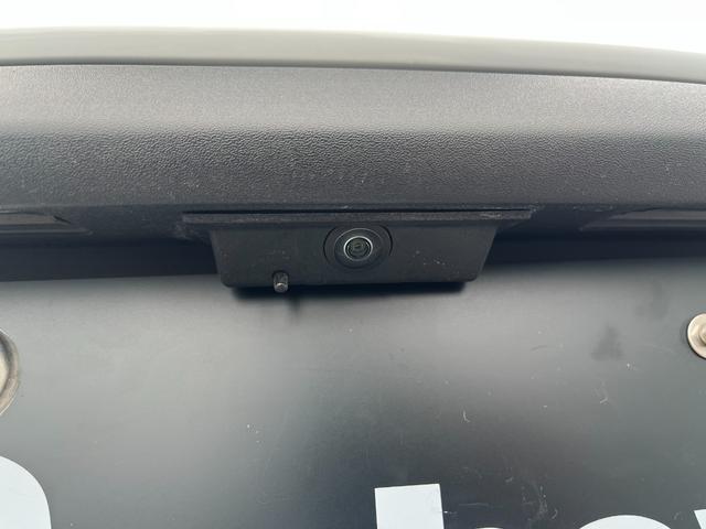 タイカン タイカン　４Ｓ　禁煙車　シートヒーター　レーンチェンジアシスト　ブラックレザーシート　全方位カメラ　ブラインドスポット　ドライブレコーダー　　パワーバックドア　ＡｐｐｌｅＣａｒＰｌａｙ（65枚目）