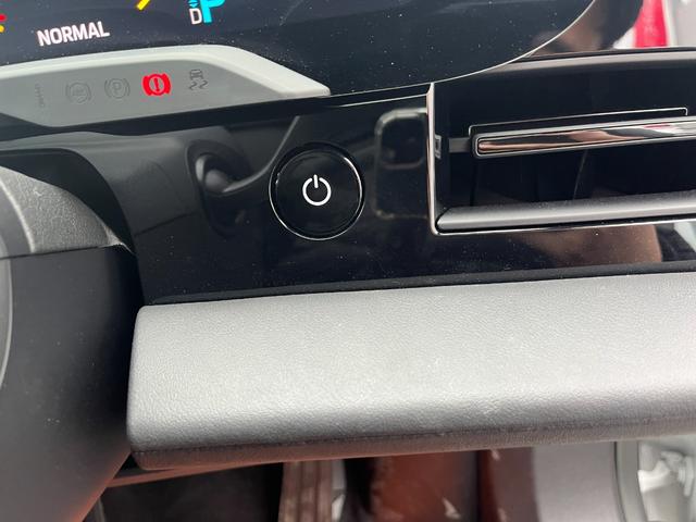 タイカン タイカン　４Ｓ　禁煙車　シートヒーター　レーンチェンジアシスト　ブラックレザーシート　全方位カメラ　ブラインドスポット　ドライブレコーダー　　パワーバックドア　ＡｐｐｌｅＣａｒＰｌａｙ（68枚目）