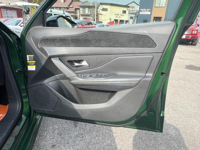 308 GT ブルーHDi 360度ビジョン ロゴ付きディンプル革巻きステアリングホイール パワーシート ハーフレザーシート マトリクスLEDヘッドランプ ハンドルヒーター レーンポジショニングアシスト 禁煙車 純正ナビ 1(14枚目)