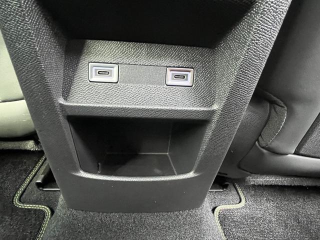 308 GT ブルーHDi 360度ビジョン ロゴ付きディンプル革巻きステアリングホイール パワーシート ハーフレザーシート マトリクスLEDヘッドランプ ハンドルヒーター レーンポジショニングアシスト 禁煙車 純正ナビ 1(16枚目)