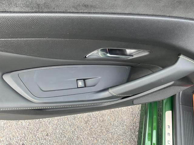 308 GT ブルーHDi 360度ビジョン ロゴ付きディンプル革巻きステアリングホイール パワーシート ハーフレザーシート マトリクスLEDヘッドランプ ハンドルヒーター レーンポジショニングアシスト 禁煙車 純正ナビ 1(24枚目)