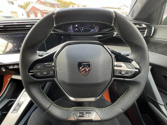 308 GT ブルーHDi 360度ビジョン ロゴ付きディンプル革巻きステアリングホイール パワーシート ハーフレザーシート マトリクスLEDヘッドランプ ハンドルヒーター レーンポジショニングアシスト 禁煙車 純正ナビ 1(28枚目)