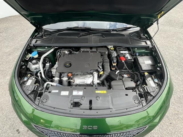 308 GT ブルーHDi 360度ビジョン ロゴ付きディンプル革巻きステアリングホイール パワーシート ハーフレザーシート マトリクスLEDヘッドランプ ハンドルヒーター レーンポジショニングアシスト 禁煙車 純正ナビ 1(31枚目)