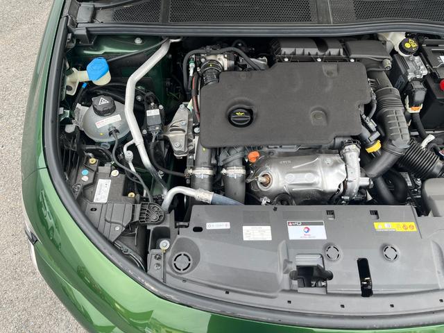 308 GT ブルーHDi 360度ビジョン ロゴ付きディンプル革巻きステアリングホイール パワーシート ハーフレザーシート マトリクスLEDヘッドランプ ハンドルヒーター レーンポジショニングアシスト 禁煙車 純正ナビ 1(52枚目)