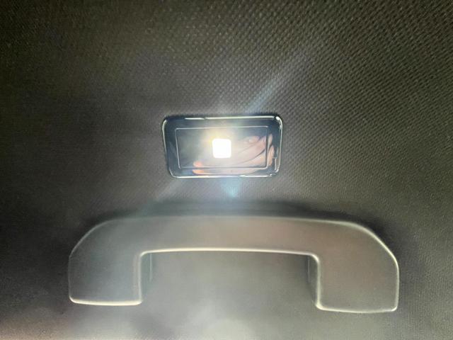 308 GT ブルーHDi 360度ビジョン ロゴ付きディンプル革巻きステアリングホイール パワーシート ハーフレザーシート マトリクスLEDヘッドランプ ハンドルヒーター レーンポジショニングアシスト 禁煙車 純正ナビ 1(68枚目)