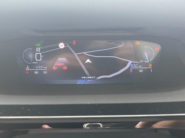 308 GT ブルーHDi 360度ビジョン ロゴ付きディンプル革巻きステアリングホイール パワーシート ハーフレザーシート マトリクスLEDヘッドランプ ハンドルヒーター レーンポジショニングアシスト 禁煙車 純正ナビ 1(74枚目)