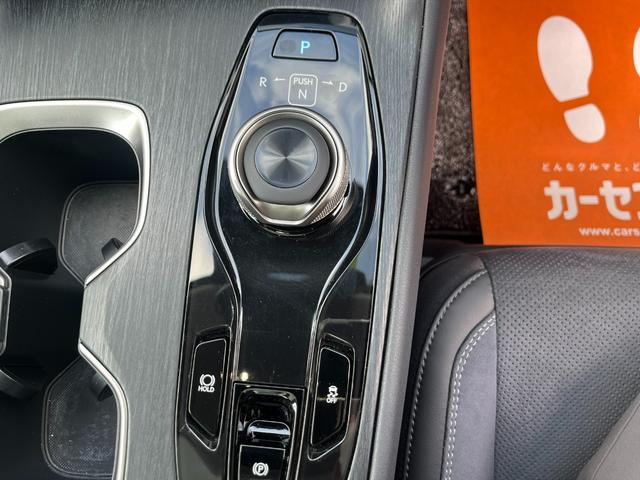 �����I�ȕs����̃g���u���������ׁA�C�����E���̗��̂���Ԃ͓W�����Ă���܂���O�O