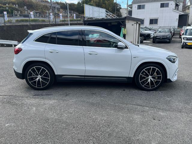 ＧＬＡクラス ＧＬＡ３５　４マチック　後期モデル　ワンオーナー　アドバンスドＰＫＧ　ＯＰ赤本革シート　サンルーフ　ブルメスター　全方位カメラ　ヘッドアップディスプレイ　１０．２５コックピットディスプレイ　パフォーマンスステアリング（31枚目）