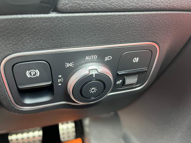 ＧＬＡクラス ＧＬＡ３５　４マチック　後期モデル　ワンオーナー　アドバンスドＰＫＧ　ＯＰ赤本革シート　サンルーフ　ブルメスター　全方位カメラ　ヘッドアップディスプレイ　１０．２５コックピットディスプレイ　パフォーマンスステアリング（39枚目）