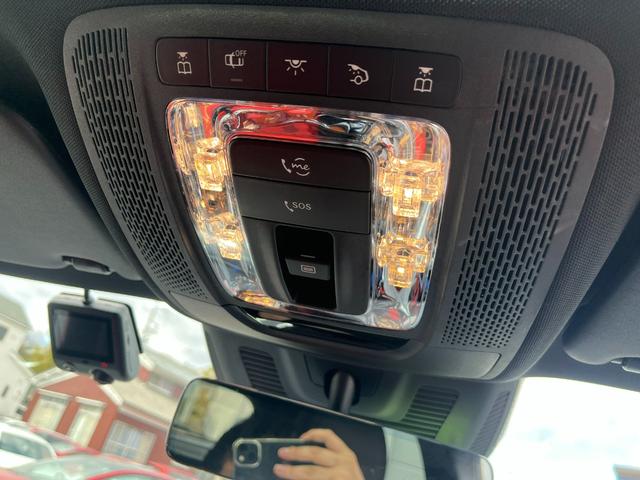 ＧＬＡクラス ＧＬＡ３５　４マチック　後期モデル　ワンオーナー　アドバンスドＰＫＧ　ＯＰ赤本革シート　サンルーフ　ブルメスター　全方位カメラ　ヘッドアップディスプレイ　１０．２５コックピットディスプレイ　パフォーマンスステアリング（71枚目）