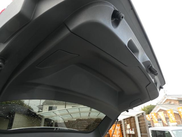 SW GT ブルーHDi パノラマルーフ AppleCarPlay Bカメラ LEDヘッドライト 前後クリアランスソナー アダプティブクルーズコントロール 衝突軽減ブレーキ 車線逸脱警報 スマートキー ハーフレザーシート禁煙車(13枚目)
