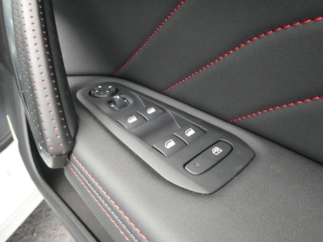 SW GT ブルーHDi パノラマルーフ AppleCarPlay Bカメラ LEDヘッドライト 前後クリアランスソナー アダプティブクルーズコントロール 衝突軽減ブレーキ 車線逸脱警報 スマートキー ハーフレザーシート禁煙車(35枚目)