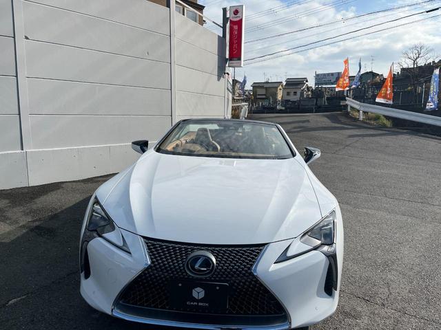 ＬＣ５００　コンバーチブル　オプションサンドベージュソフトトップ　シートヒーター・エアコン左右　ハンドルヒーター　オートライト／ハイビームアダプティブクルーズコントロール　Ｂカメラ　Ｂｌｕｅｔｏｏｔｈ音楽／通話　ＯＰ２１インチ(40枚目)