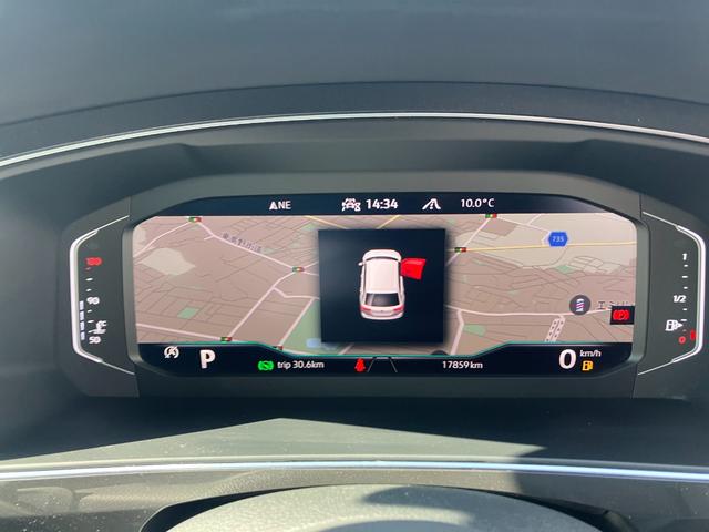 ティグアン ＴＳＩ　ファーストエディション　全周囲カメラ　Ｐバックドア　パワーシート　ハンドルヒーター　シートヒーター全席　ナビ　パークアシスト　本革　禁煙車　ＡｐｐｌｅＣａｒＰｌａｙ　Ｂｌｕｅｔｏｏｔｈ　コーナーセンサー　アルミ１９インチ（34枚目）