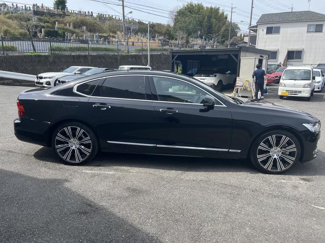 Ｓ９０ Ｂ６　ＡＷＤ　インスクリプション　４ＷＤ　サンルーフ　Ｂ＆Ｗサウンド　全周囲カメラ　シートエアコン　シートヒーター　ハンドルヒーター　Ｐシート　Ｐバックドアワイヤレス充電器　ＨＵＤ　ＡｐｐｌｅＣａｒＰｌａｙ　ナビ　Ｂｌｕｅｔｏｏｔｈ（43枚目）