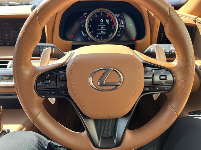 ＬＣ ＬＣ５００　コンバーチブル　シートエアコン　シートヒーター　ＢＳＭ　禁煙車　Ｂカメラ　パワーシート左右　ハンドルヒーター　ＨＵＤ　本革シート　ＬＥＤヘッドライトナビ　フルセグ　ＣＤ　ＤＶＤ　Ｂｌｕｅｔｏｏｔｈ音楽／通話（11枚目）