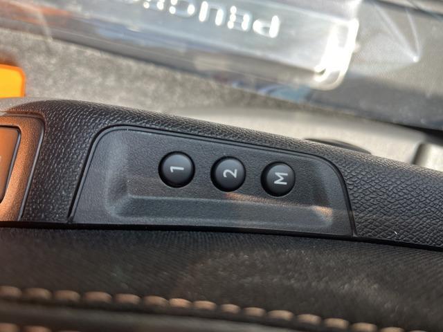 ３００８ ＧＴ　登録済未使用車　サンルーフ　ＡｐｐｌｅＣａｒＰｌａｙ　全周囲カメラ　シートヒーター　ＢＳＭ　パワーバックドア　パワーシートコーナーセンサー　アダプティブクルーズ　Ｂｌｕｅｔｏｏｔｈ　アルミ１８インチ（6枚目）