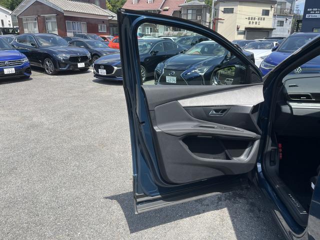 ３００８ ＧＴ　登録済未使用車　サンルーフ　ＡｐｐｌｅＣａｒＰｌａｙ　全周囲カメラ　シートヒーター　ＢＳＭ　パワーバックドア　パワーシートコーナーセンサー　アダプティブクルーズ　Ｂｌｕｅｔｏｏｔｈ　アルミ１８インチ（62枚目）
