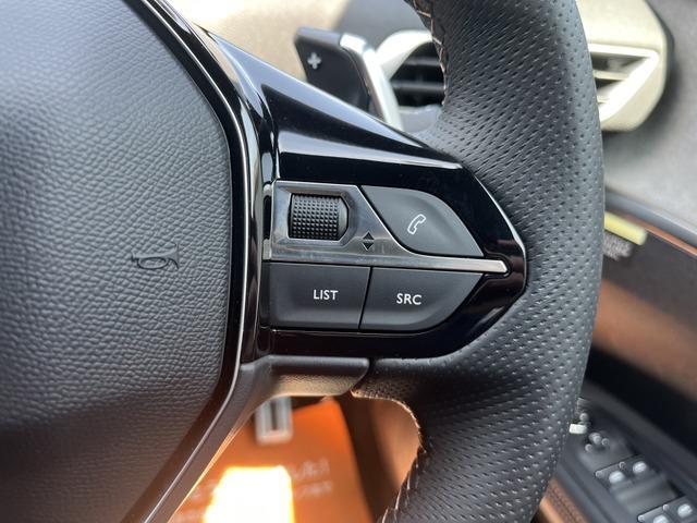 ３００８ ＧＴ　登録済未使用車　ガラスルーフ　ＡｐｐｌｅＣａｒＰｌａｙ　アドバンスドグリップコントロール　ヒルディセントコントロール　禁煙車１８インチアルミホイル　ＧＴロゴ革巻きステアリング（24枚目）