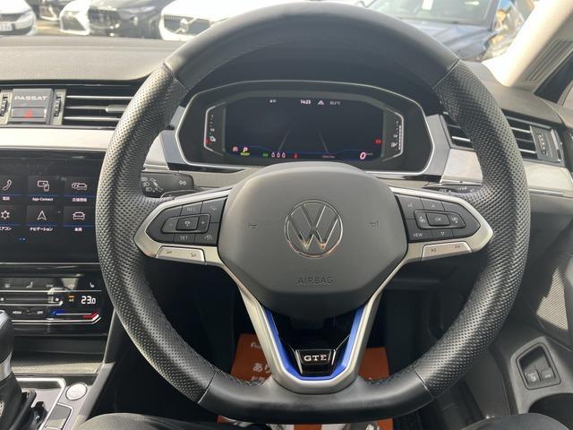 パサートＧＴＥヴァリアント アドバンス　パワーバックドア　パワーシート　シートヒーター左右　駐車支援　本革シートアダプティブクルーズ　ＡｐｐｌｅＣａｒＰｌａｙ　Ｂｌｕｅｔｏｏｔｈ音楽／通話　ＬＥＤヘッドライト　コーナーセンサー前後　ＢＳＭ（10枚目）