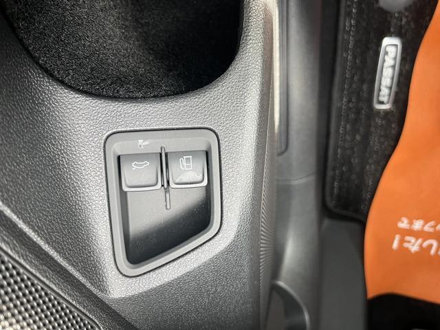 パサートＧＴＥヴァリアント アドバンス　パワーバックドア　パワーシート　シートヒーター左右　駐車支援　本革シートアダプティブクルーズ　ＡｐｐｌｅＣａｒＰｌａｙ　Ｂｌｕｅｔｏｏｔｈ音楽／通話　ＬＥＤヘッドライト　コーナーセンサー前後　ＢＳＭ（23枚目）