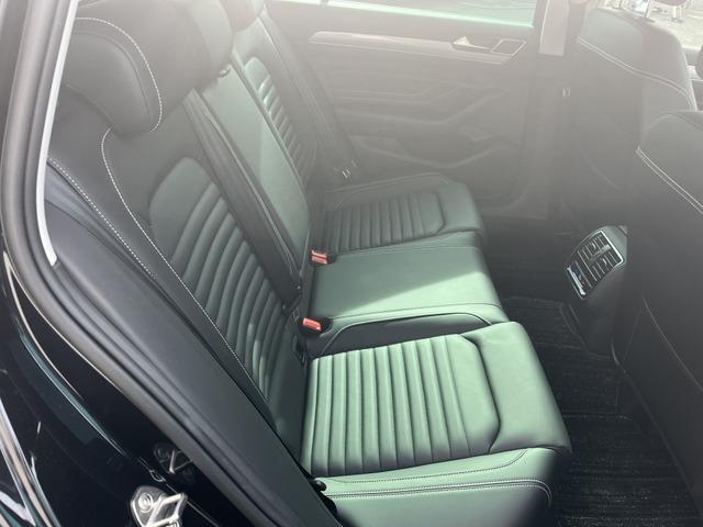 パサートＧＴＥヴァリアント アドバンス　パワーバックドア　パワーシート　シートヒーター左右　駐車支援　本革シートアダプティブクルーズ　ＡｐｐｌｅＣａｒＰｌａｙ　Ｂｌｕｅｔｏｏｔｈ音楽／通話　ＬＥＤヘッドライト　コーナーセンサー前後　ＢＳＭ（41枚目）