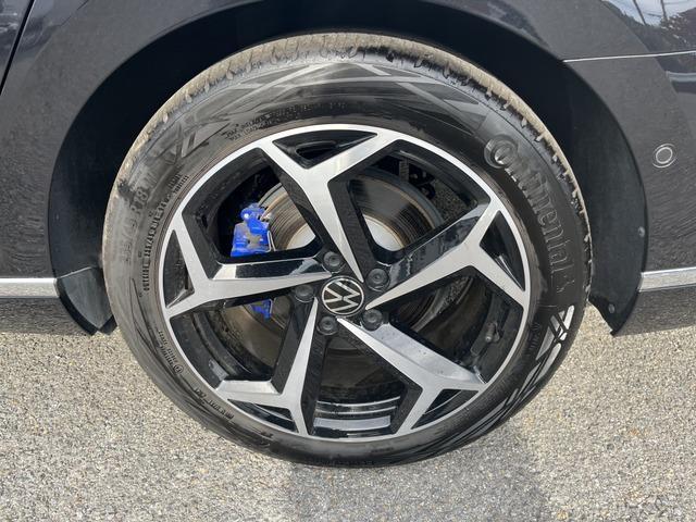 パサートＧＴＥヴァリアント アドバンス　パワーバックドア　パワーシート　シートヒーター左右　駐車支援　本革シートアダプティブクルーズ　ＡｐｐｌｅＣａｒＰｌａｙ　Ｂｌｕｅｔｏｏｔｈ音楽／通話　ＬＥＤヘッドライト　コーナーセンサー前後　ＢＳＭ（57枚目）