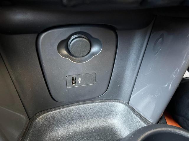 ＭＩＮＩ ワン　ファーストパッケージ　エッセンシャル・トリム　エッセンシャルトリム　ＡｐｐｌｅＣａｒＰｌａｙ　禁煙車　クルーズコントロール　パークディスタンス　クロームエンブレム　ＥＴＣ　禁煙車　クロームリアコンビネーションランプ　オプション１５インチアルミ（34枚目）