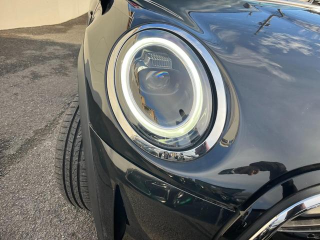 ＭＩＮＩ ワン　ファーストパッケージ　エッセンシャル・トリム　エッセンシャルトリム　ＡｐｐｌｅＣａｒＰｌａｙ　禁煙車　クルーズコントロール　パークディスタンス　クロームエンブレム　ＥＴＣ　禁煙車　クロームリアコンビネーションランプ　オプション１５インチアルミ（35枚目）