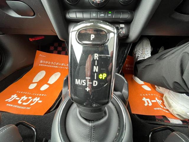 ＭＩＮＩ ワン　クラシック・トリム　クラシックトリム　バックカメラ　禁煙車　純正ナビ　　コーナーセンサー　Ｂｌｕｅｔｏｏｔｈ　ＬＥＤヘッドライト　バックカメラ　ステアリングスイッチ　　クルーズコントロール　レーダーブレーキ　レーンキープ（18枚目）