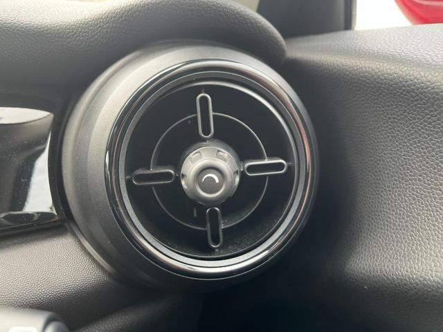 ＭＩＮＩ ワン　クラシック・トリム　クラシックトリム　バックカメラ　禁煙車　純正ナビ　　コーナーセンサー　Ｂｌｕｅｔｏｏｔｈ　ＬＥＤヘッドライト　バックカメラ　ステアリングスイッチ　　クルーズコントロール　レーダーブレーキ　レーンキープ（36枚目）