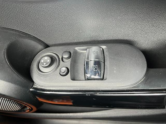 ＭＩＮＩ ワン　クラシック・トリム　クラシックトリム　バックカメラ　禁煙車　純正ナビ　　コーナーセンサー　Ｂｌｕｅｔｏｏｔｈ　ＬＥＤヘッドライト　バックカメラ　ステアリングスイッチ　　クルーズコントロール　レーダーブレーキ　レーンキープ（37枚目）