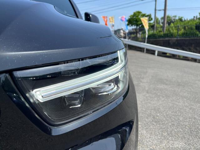 ＸＣ４０ リチャージ　ＰＨＶ　Ｔ５　インスクリプション　全方位カメラ　ナビ　ハーマンカードン　パークアシストパイロット　パノラマガラスルーフ　１９インチアルミ　禁煙車　ステアリングヒーター　パワーバックドア　ブラウンレザーシート　ステアリングヒーター（9枚目）