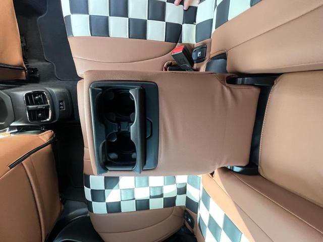 ＭＩＮＩ 　ワンオーナー　１９インチアルミ　禁煙車　ナビ　パワーバックドア　ワイヤレス充電　ＡｐｐｌｅＣａｒＰｌａｙ　シートヒーター　バックカメラ　コーナーセンサー前後　アダプティブクルーズコントロール（53枚目）