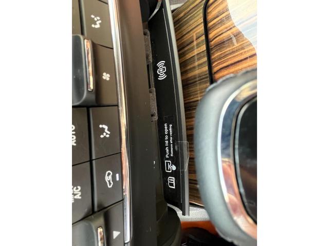 ギブリ ハイブリッド　グランルッソ　パワーシート　ＡｐｐｌｅＣａｒＰｌａｙ　パワーバックドア　シートヒーター　ハーフレザーコーナーセンサー前後　ブラインドスポットモニター　アダプティブクルーズコントロール　Ｂｌｕｅｔｏｏｔｈ　ＵＳＢ（22枚目）