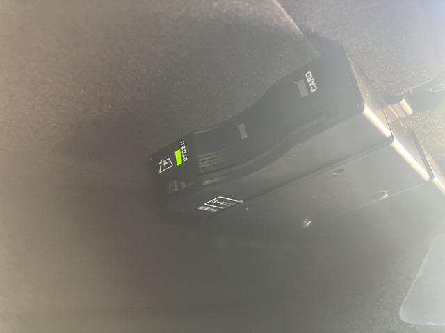 レヴァンテ ベースグレード　全周囲カメラ　エアサスペンション　禁煙車　パワーシート　シートヒーター左右　　パワーバックドア　ナビ　フルセグ　ＬＥＤヘッドライト　オートライト　ブラインドスポットモニター　　アルミホイール２０インチ（49枚目）