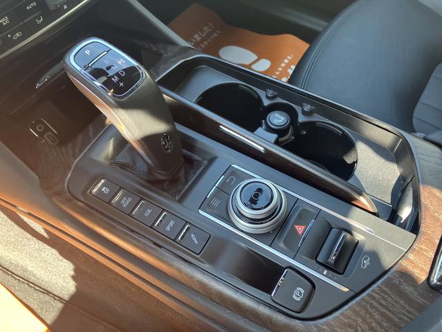 レヴァンテ ベースグレード　全周囲カメラ　エアサスペンション　禁煙車　パワーシート　シートヒーター左右　　パワーバックドア　ナビ　フルセグ　ＬＥＤヘッドライト　オートライト　ブラインドスポットモニター　　アルミホイール２０インチ（56枚目）