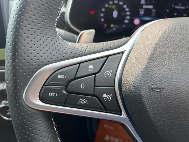 アルカナ ルノー　スポール　ラインマイルドハイブリッド　ワンオーナー　全方位カメラ　禁煙車　前席シートヒーター　パワーシート　ハーフレザーシート　ステアリングヒーター　ＬＥＤヘッドライト　コーナーセンサー　ＡｐｐｌｅＣａｒＰｌａｙ　アダプティブクルーズ（75枚目）