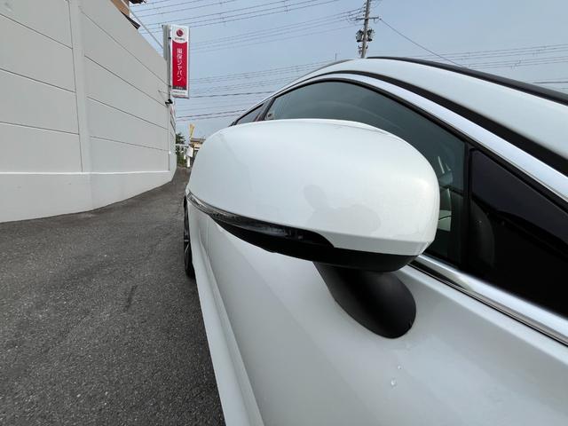 Ｖ６０ リチャージ　ＰＨＶ　Ｔ６　ＡＷＤ　インスクリプション　パノラマサンルーフ　ＢｏｗｅｒｓＷｉｌｋｉｎｓサウンド　全席シートヒーター　前席シートエアコン　ステアリングヒーター　パワーシート　パーフォレーテッドファインナッパ革シート　電動バックレスト（42枚目）