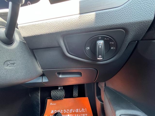 ゴルフトゥーラン ＴＳＩ　コンフォートライン　アップグレード＋ディスカバープロＰＫＧ　オプション　ＬＥＤヘッドライト　スマートエントリー　シルバールーフレール９．２インチディスプレイ　　ジェスチャーコントロール　　３ゾーン独立エアコン（39枚目）