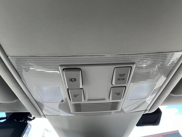 ゴルフトゥーラン ＴＳＩ　コンフォートライン　アップグレード＋ディスカバープロＰＫＧ　オプション　ＬＥＤヘッドライト　スマートエントリー　シルバールーフレール９．２インチディスプレイ　　ジェスチャーコントロール　　３ゾーン独立エアコン（46枚目）