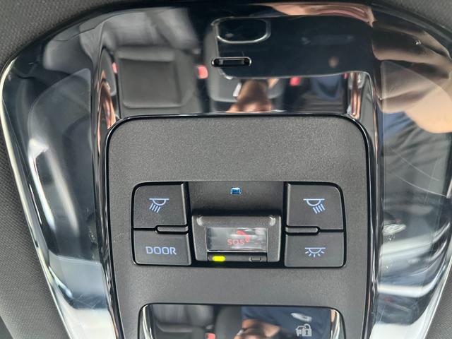 ハリアー Ｚ　ワンオーナー　ＪＢＬ　全方位カメラ　禁煙車　ハンズフリーパワーバックドア　パワーシート　デジタルインナーミラー　禁煙車プロジェクター式ＬＥＤヘッドランプ　カラーヘッドアップディスプレイ　衝突回避支援（33枚目）