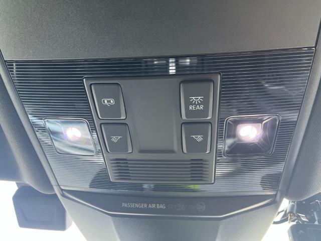 アルテオン シューティングブレーク ＴＳＩ　４モーション　Ｒラインアドバンス　本革シート　運転席メモリー付パワーシート　全席シートヒーター　禁煙車　　Ｒロゴ入り革巻きスポーツステアリングホイール　ヘッドアップディスプレイ　純正アルミ２０インチ（53枚目）