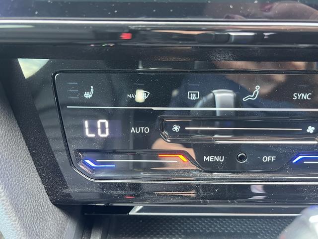 アルテオン シューティングブレーク ＴＳＩ　４モーション　Ｒラインアドバンス　本革シート　運転席メモリー付パワーシート　全席シートヒーター　禁煙車　　Ｒロゴ入り革巻きスポーツステアリングホイール　ヘッドアップディスプレイ　純正アルミ２０インチ（63枚目）