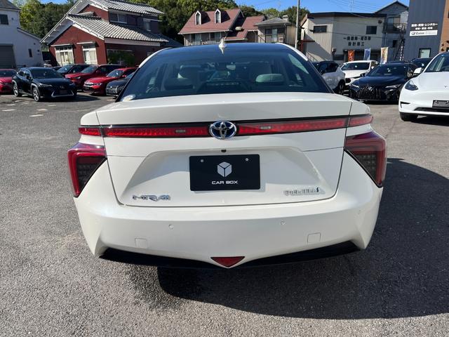 TOYOTA MIRAI BASE GRADE