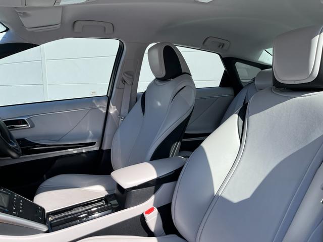 TOYOTA MIRAI BASE GRADE