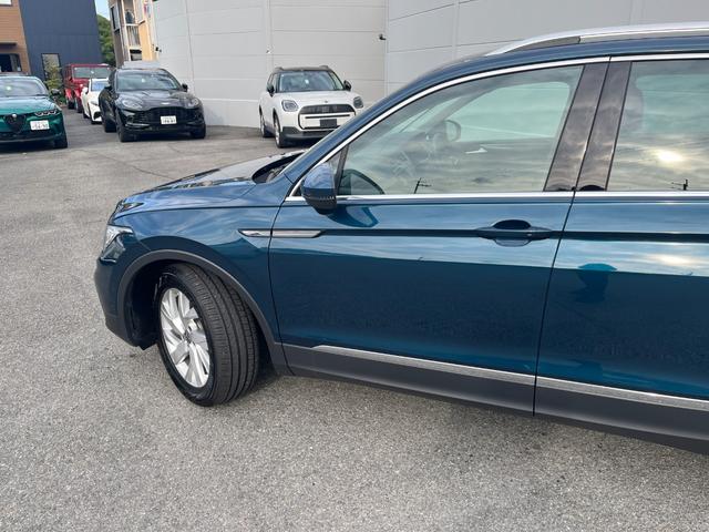 ティグアン TSI エレガンス パワーバックドア 禁煙車 ナビLEDライト 同一車線内全車速運転支援 アラウンドビューカメラ リアトラフィックアラート ディスカバープロ 全席シートヒーター デジタルコックピット12.3インチ(23枚目)