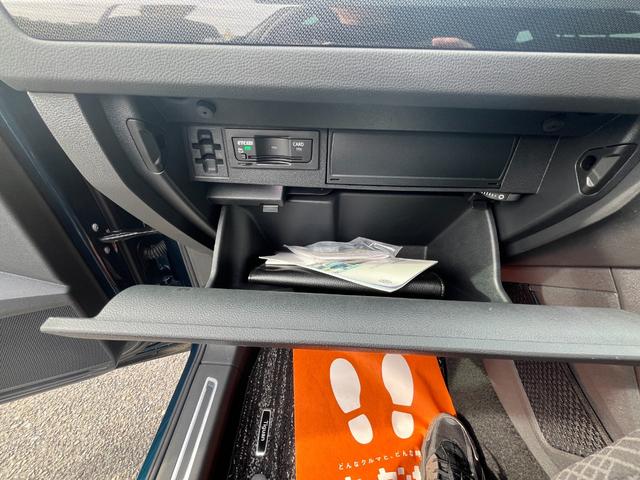 ティグアン TSI エレガンス パワーバックドア 禁煙車 ナビLEDライト 同一車線内全車速運転支援 アラウンドビューカメラ リアトラフィックアラート ディスカバープロ 全席シートヒーター デジタルコックピット12.3インチ(29枚目)