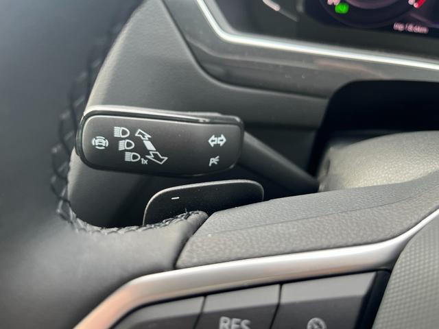 ティグアン TSI エレガンス パワーバックドア 禁煙車 ナビLEDライト 同一車線内全車速運転支援 アラウンドビューカメラ リアトラフィックアラート ディスカバープロ 全席シートヒーター デジタルコックピット12.3インチ(38枚目)