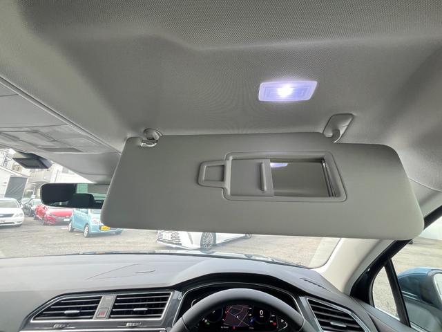 ティグアン TSI エレガンス パワーバックドア 禁煙車 ナビLEDライト 同一車線内全車速運転支援 アラウンドビューカメラ リアトラフィックアラート ディスカバープロ 全席シートヒーター デジタルコックピット12.3インチ(50枚目)